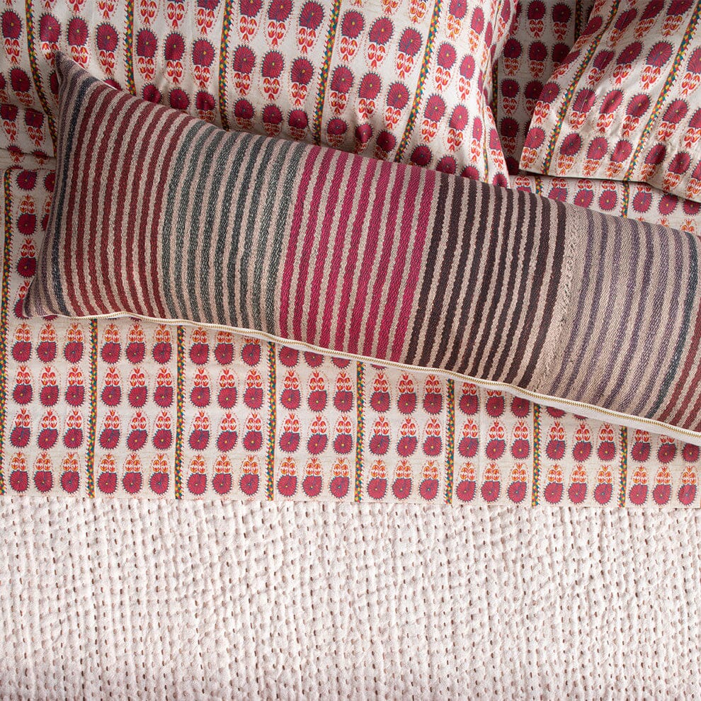 Candy Stripe Frazada Pillow