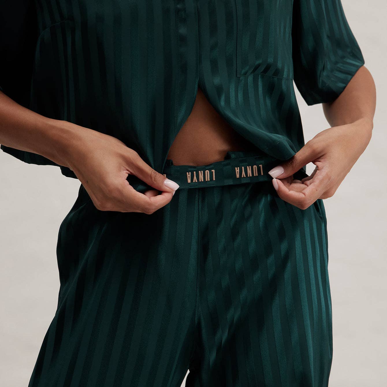 Washable Silk Striped Jacquard High Rise Pant Set