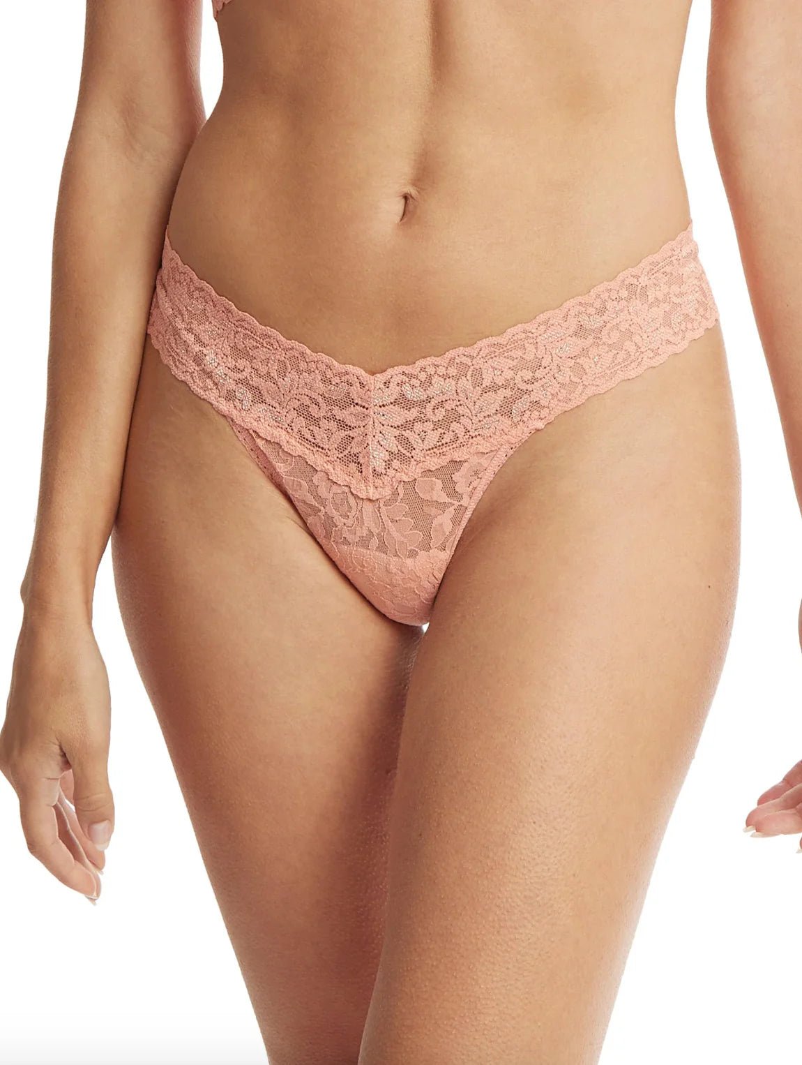 Signature Lace Lowrise Thong