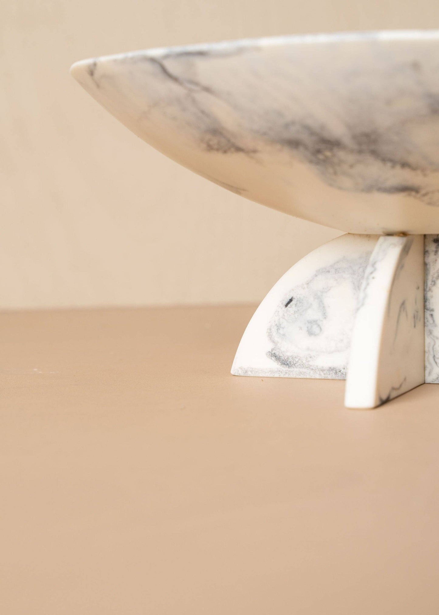 Flow Resin Fruit Bowl