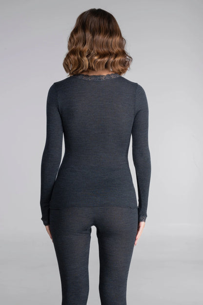 Long Sleeve V-Neck Ribbed Shirt