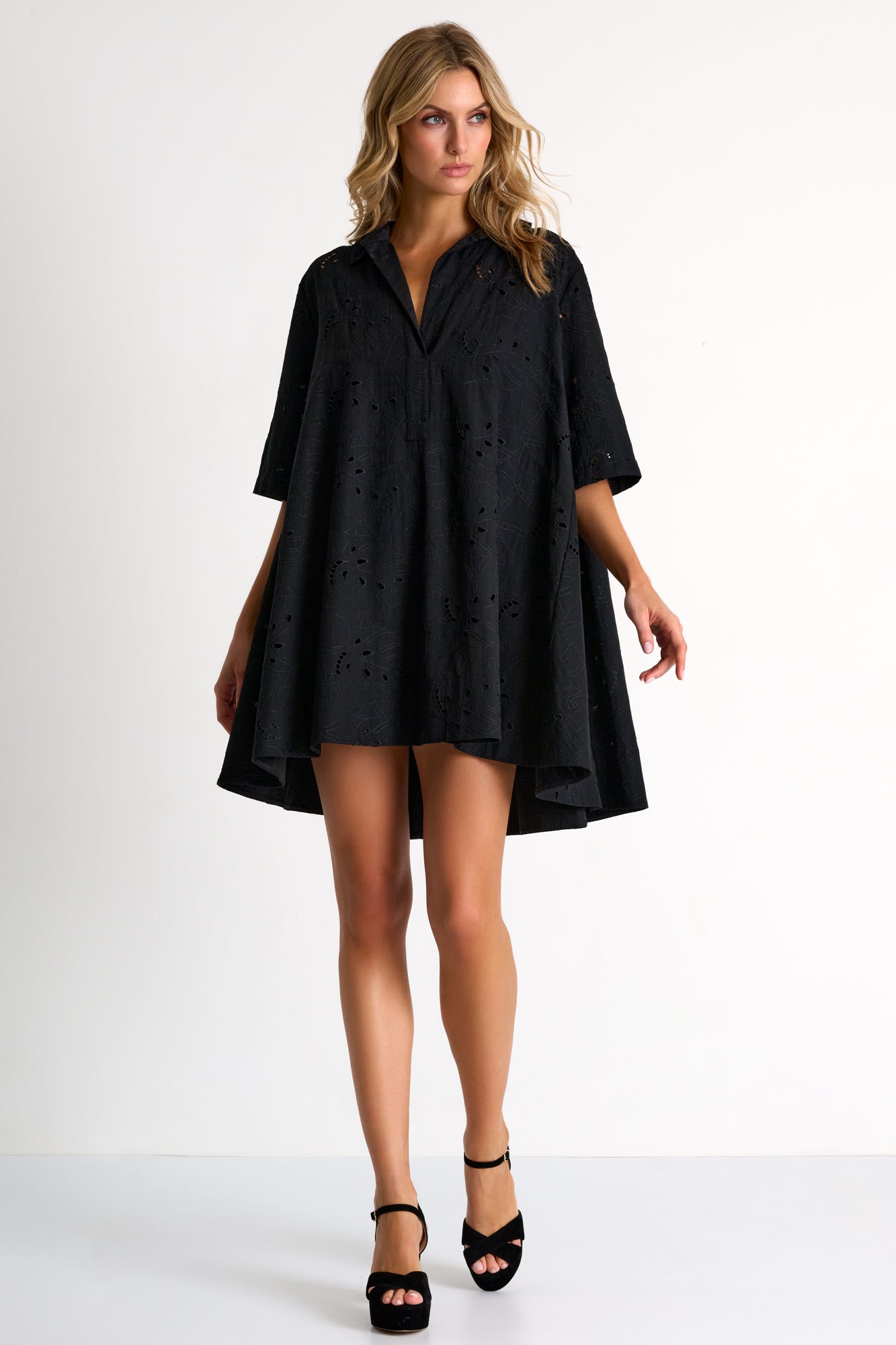 Detailed Lace Ample Dress