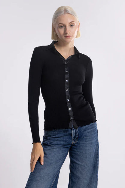 Long Sleeve Shirt with Silk and Buttons