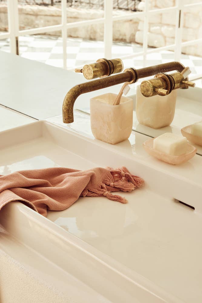 Peach Blush Flow Resin Soap Dish