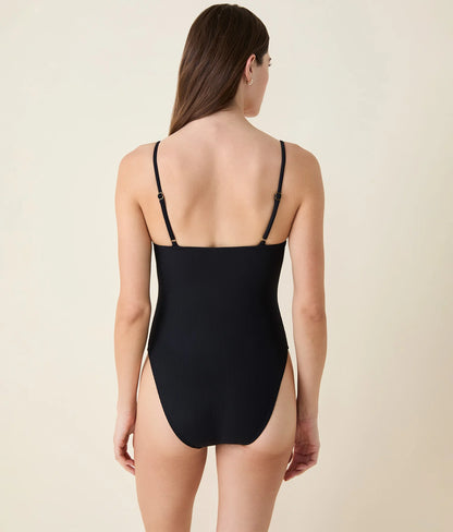 The Amalfi in Ribbed Black