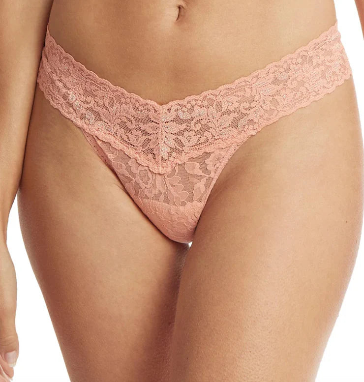 Hanky Panky Signature Lace Lowrise Thong in Snapdragon Peach at LaSource in Darien