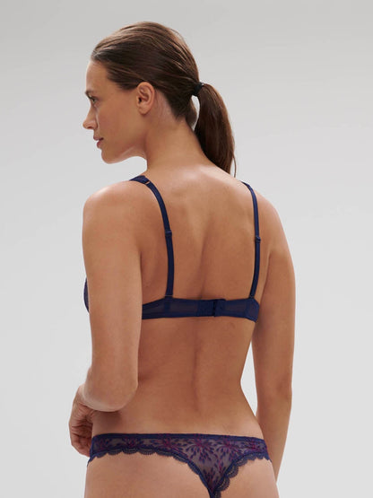 Singuliere Thong