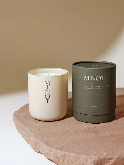 Minot Luxury Candle