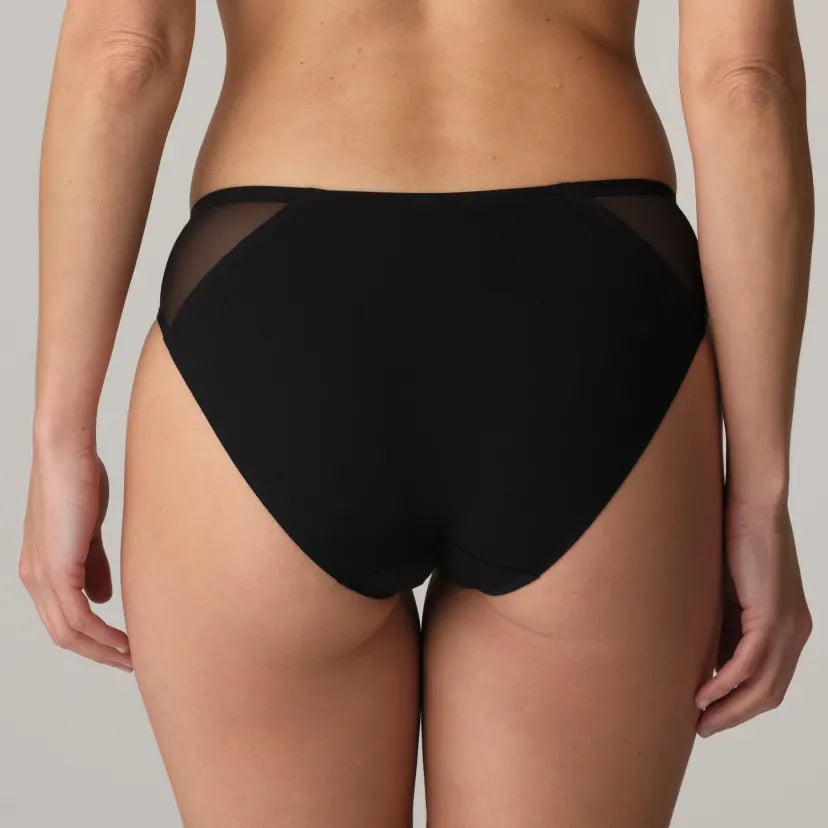 Louie Rio Brief