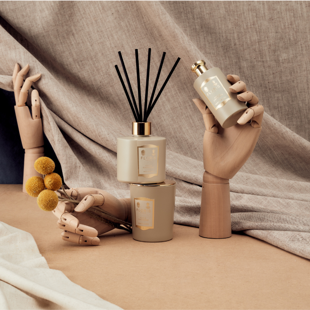 Oud & Cashmere Scented Candle