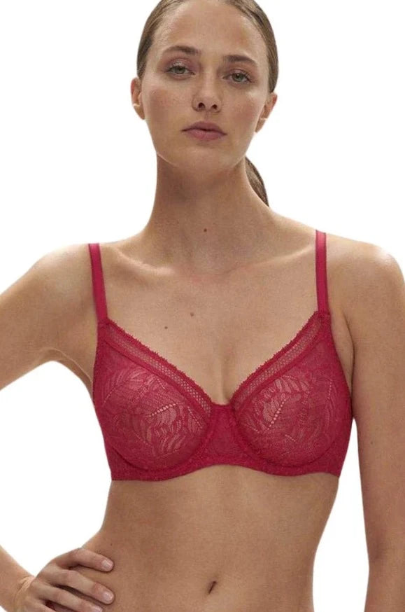 Simone Perele Comete Plunging Moulded Underwired Bra in Ruby Pink at LaSource in Darien